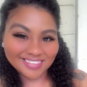 Meet your Posher, Malerie